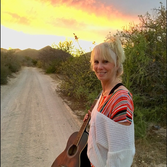 Meet your Posher, Melody - Picture 1 of 1